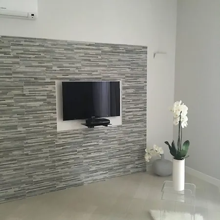 Elegant In A Prime Location Apartamento Milão